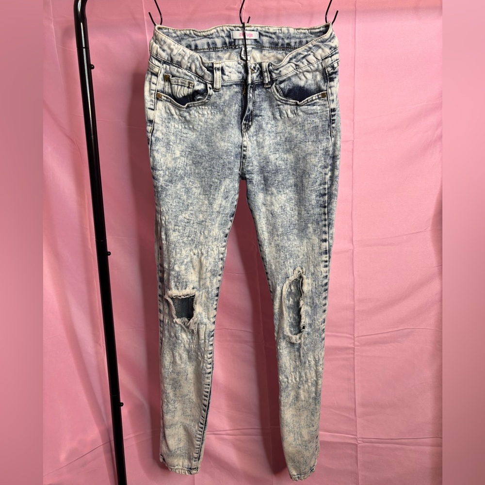 Refuge Blue Acid Wash Jeans